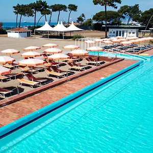 Отель Villaggio Torre Marina
