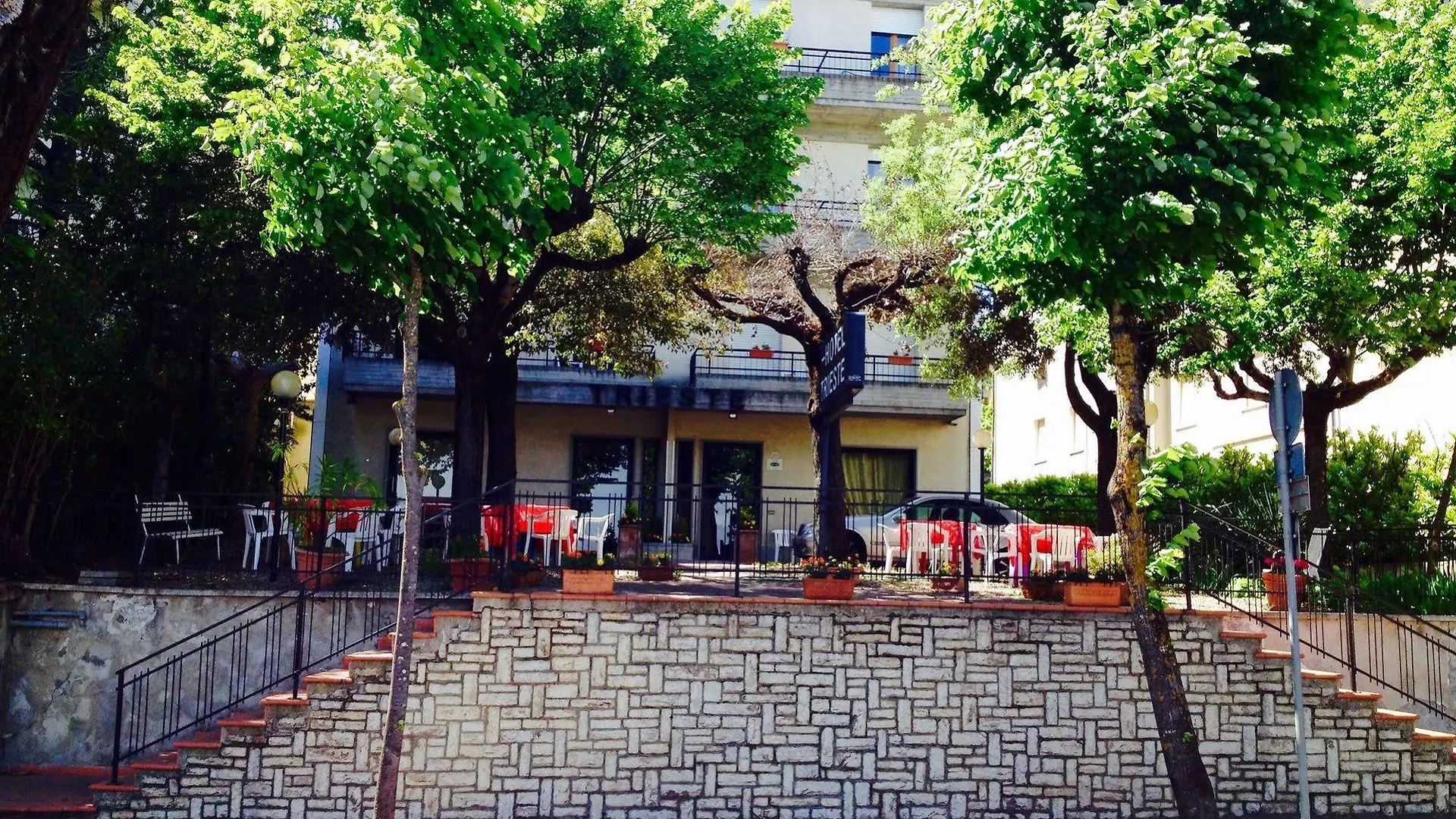Hotel Trieste Chianciano Terme 3*,